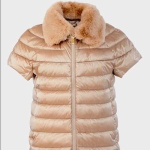 Brand New Martha Stewart Short Sleeve Quilted Puffer Vest with Faux Fur Collar